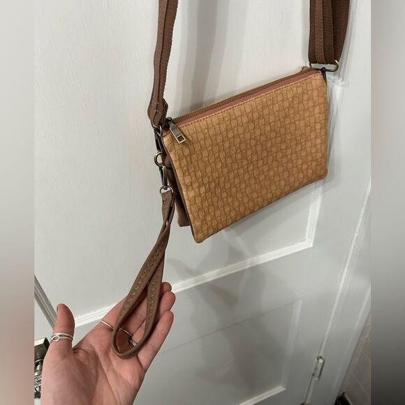 Jen and co crossbody - Picture 2 of 8